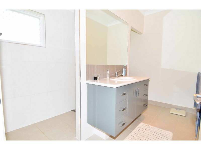 45 Axford Road, Toll QLD 4820