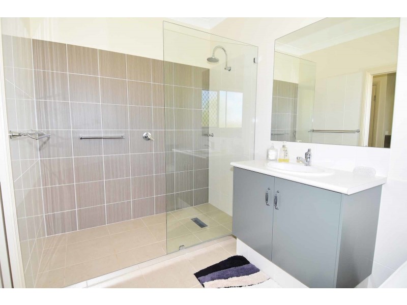 45 Axford Road, Toll QLD 4820