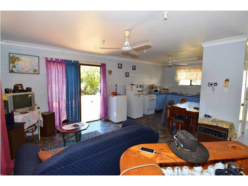 83 Mary Street, Charters Towers QLD 4820