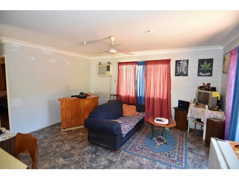 83 Mary Street, Charters Towers QLD 4820