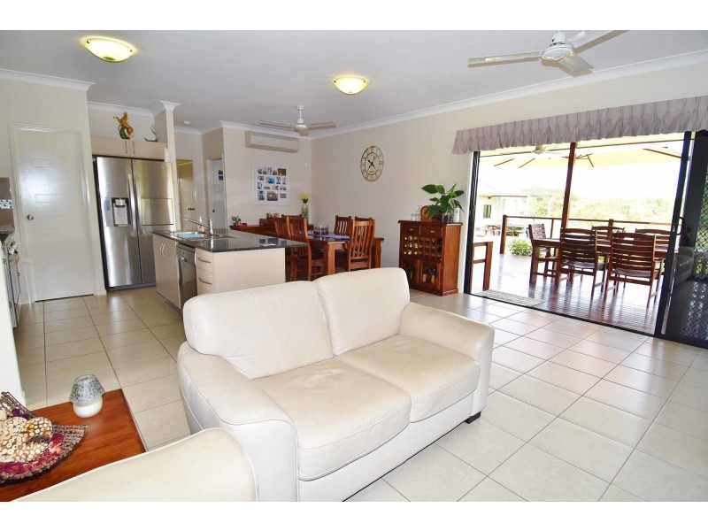 35 Estate Avenue, Toll QLD 4820