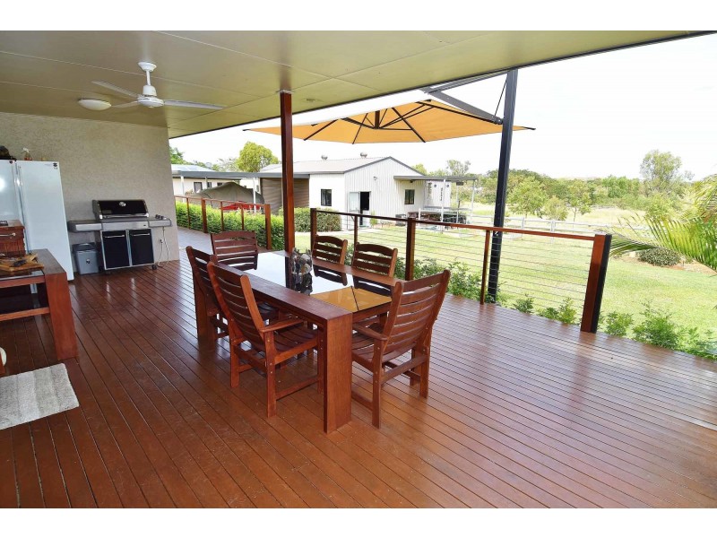 35 Estate Avenue, Toll QLD 4820