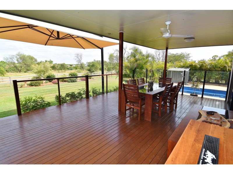 35 Estate Avenue, Toll QLD 4820