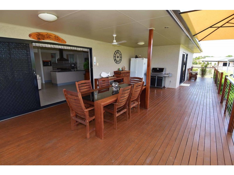 35 Estate Avenue, Toll QLD 4820