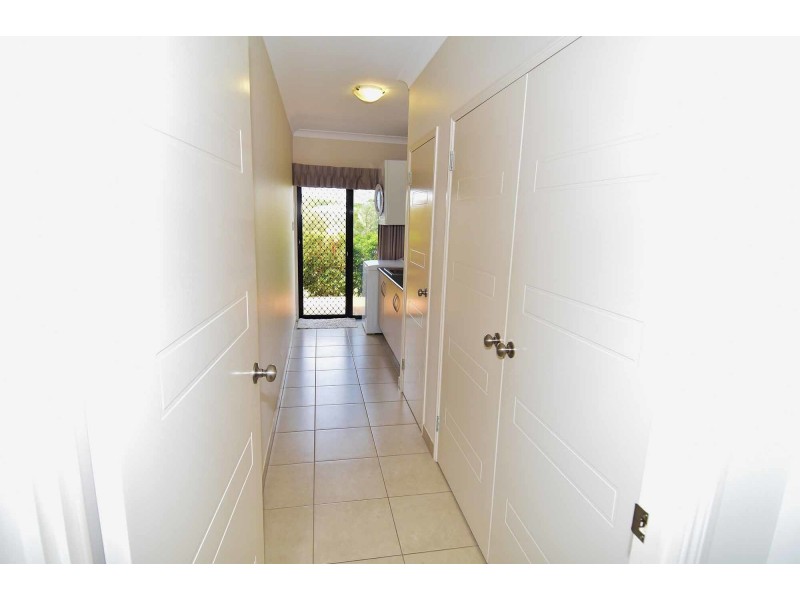 35 Estate Avenue, Toll QLD 4820