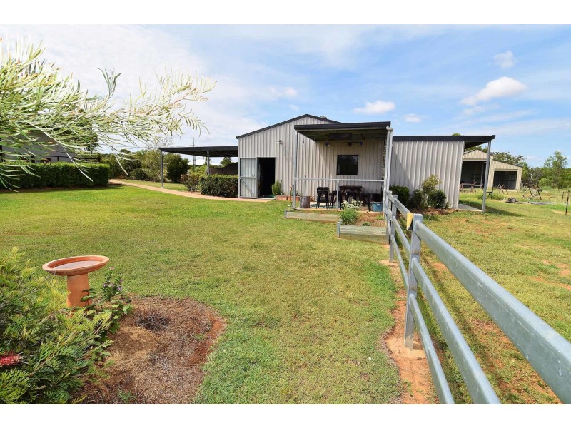 35 Estate Avenue, Toll QLD 4820