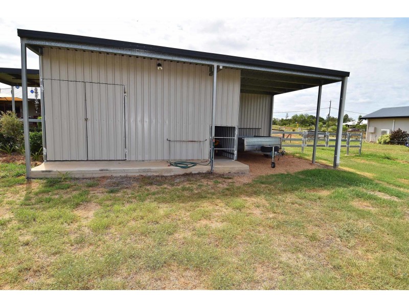 35 Estate Avenue, Toll QLD 4820