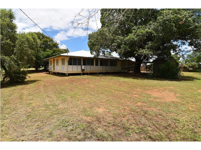 1 Dundee Lane, Charters Towers QLD 4820