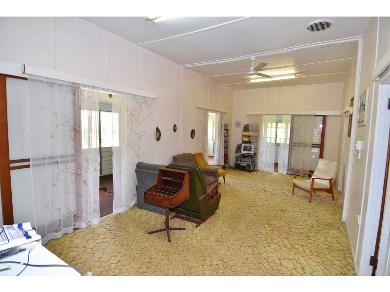 1 Dundee Lane, Charters Towers QLD 4820