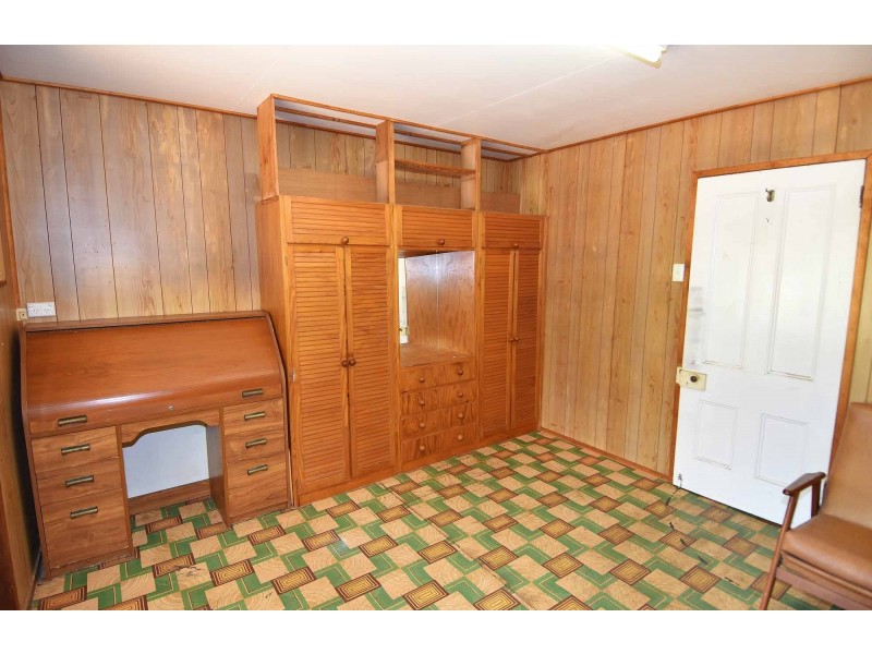 1 Dundee Lane, Charters Towers QLD 4820