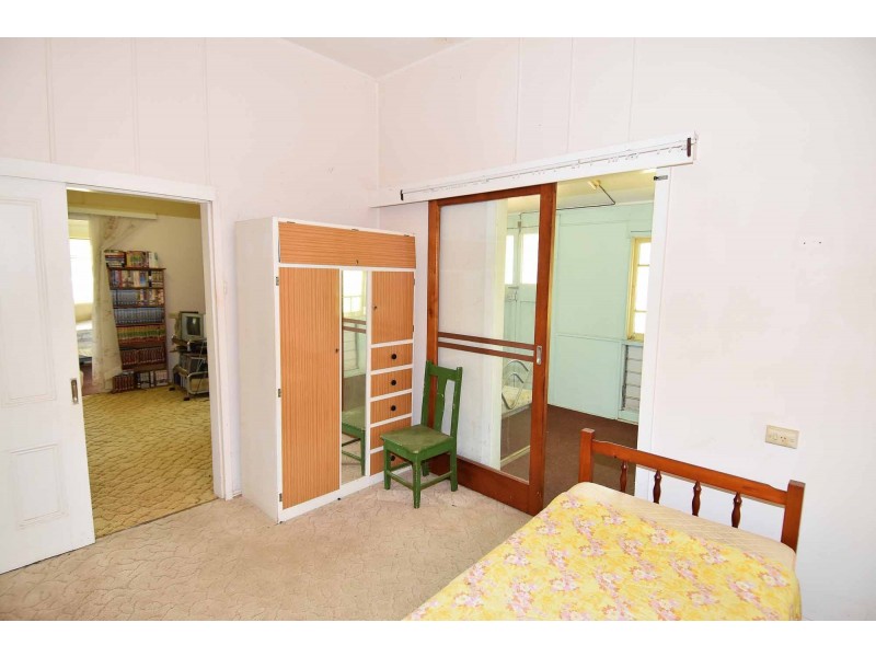 1 Dundee Lane, Charters Towers QLD 4820