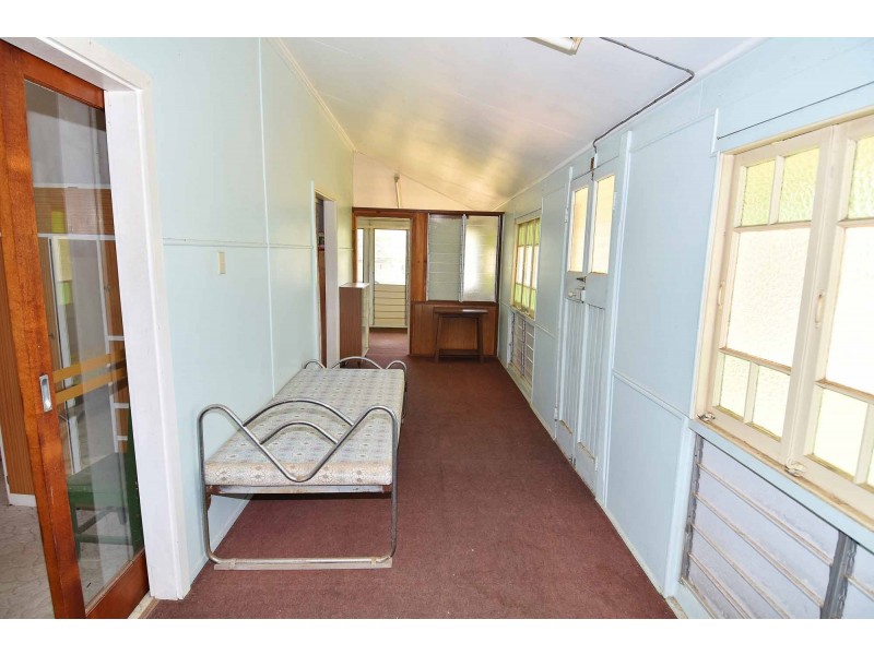 1 Dundee Lane, Charters Towers QLD 4820
