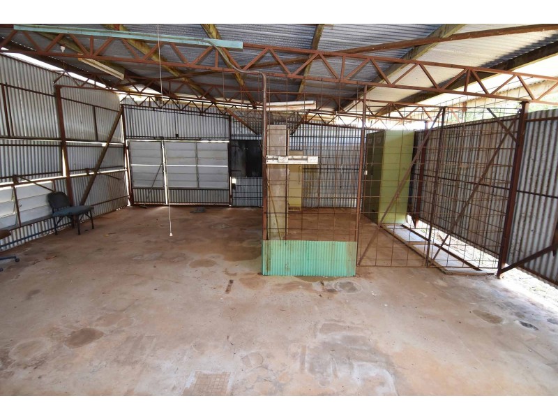 1 Dundee Lane, Charters Towers QLD 4820