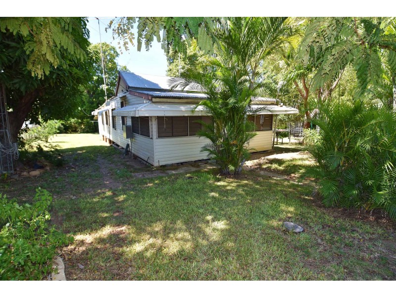 27 Rainbow Road, Charters Towers QLD 4820