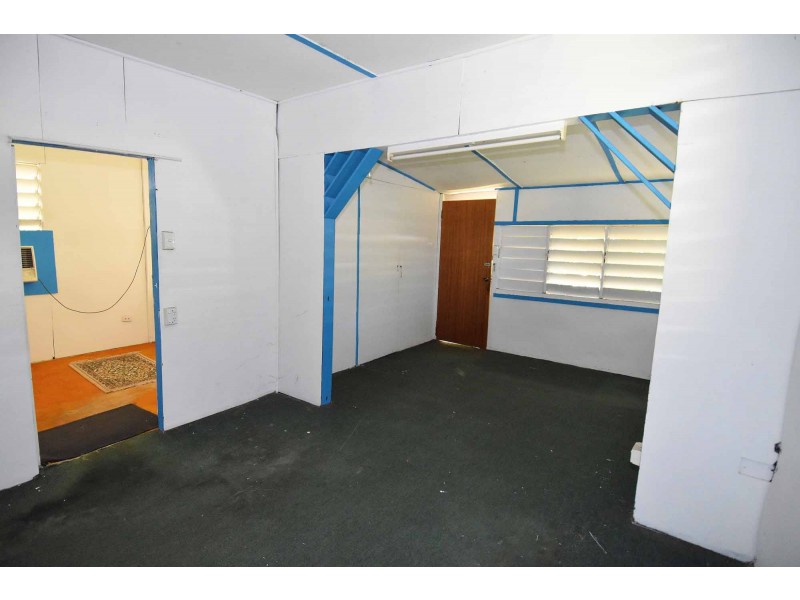 27 Rainbow Road, Charters Towers QLD 4820