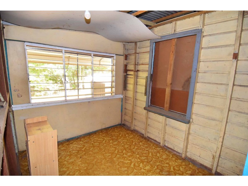 27 Rainbow Road, Charters Towers QLD 4820