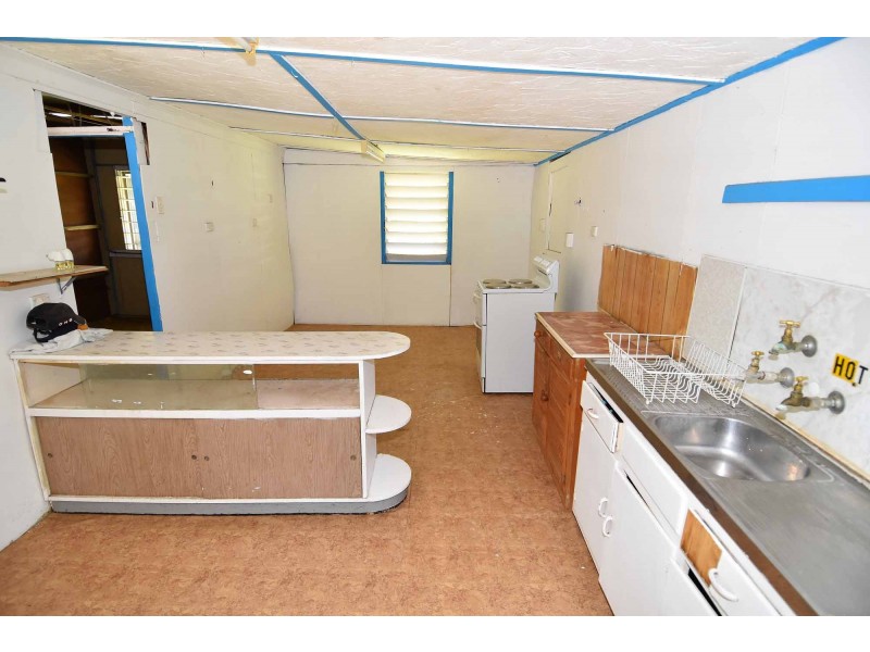 27 Rainbow Road, Charters Towers QLD 4820