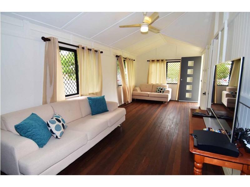 77 Mary Street, Charters Towers QLD 4820