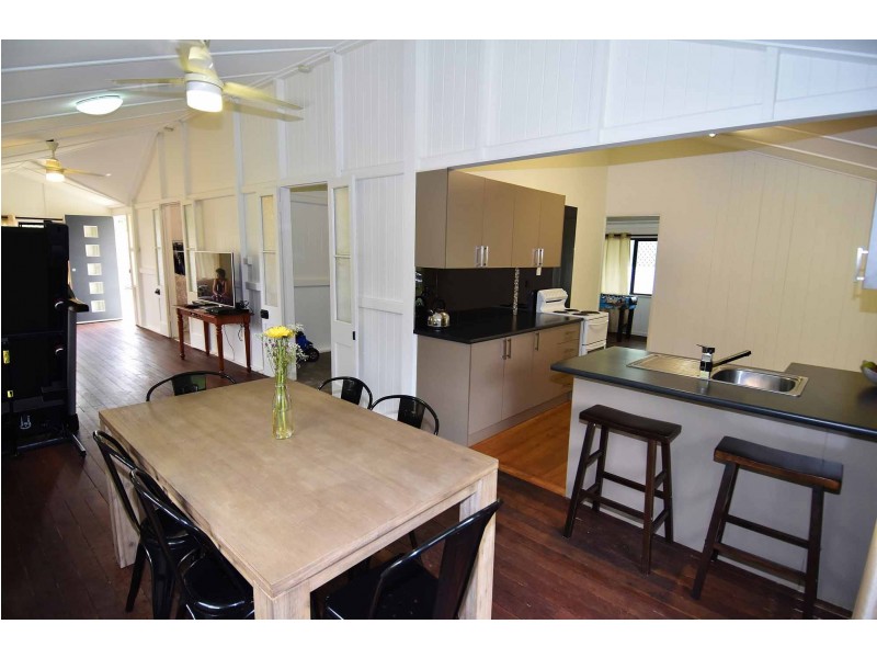 77 Mary Street, Charters Towers QLD 4820