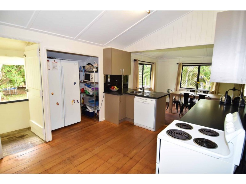 77 Mary Street, Charters Towers QLD 4820