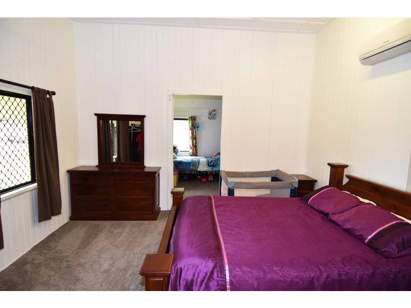 77 Mary Street, Charters Towers QLD 4820