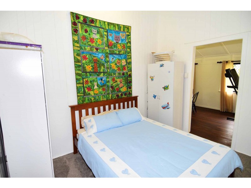 77 Mary Street, Charters Towers QLD 4820