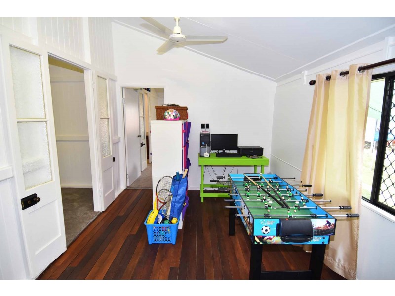 77 Mary Street, Charters Towers QLD 4820