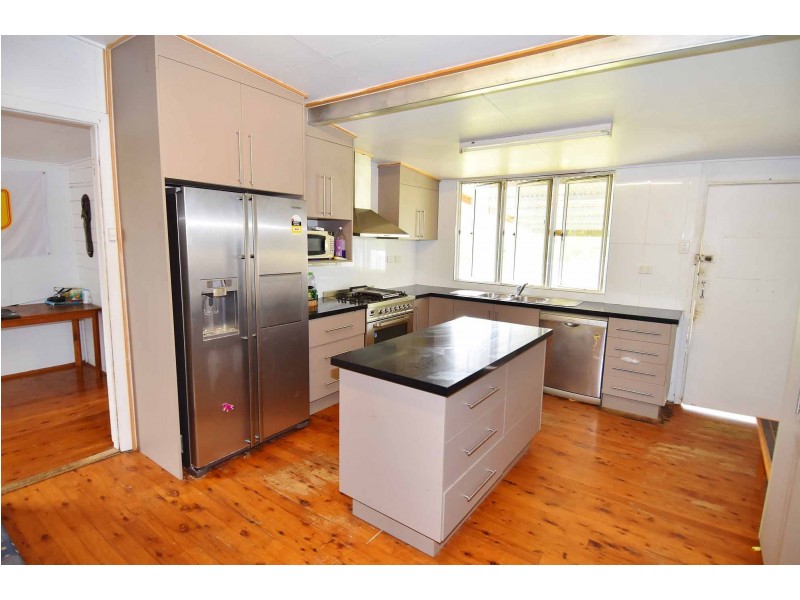 32 Daydawn Road, Charters Towers QLD 4820