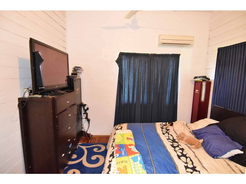 32 Daydawn Road, Charters Towers QLD 4820