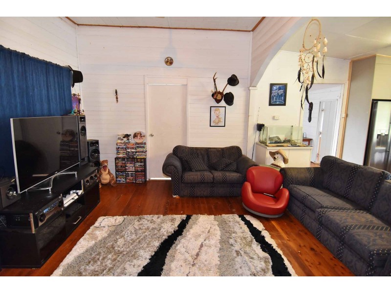 32 Daydawn Road, Charters Towers QLD 4820