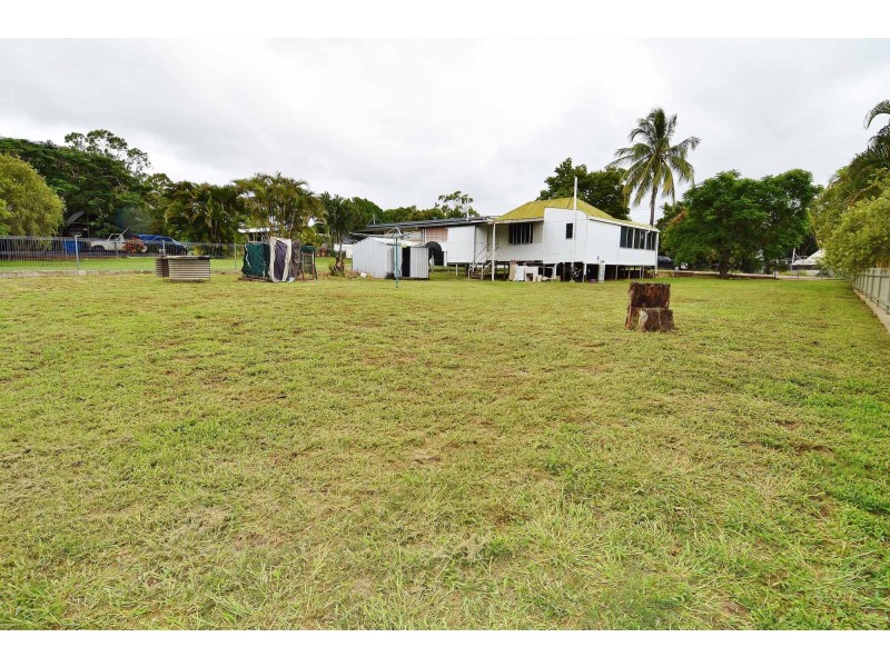 32 Daydawn Road, Charters Towers QLD 4820