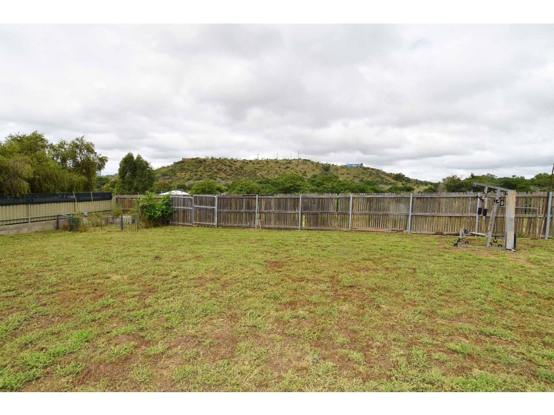32 Daydawn Road, Charters Towers QLD 4820