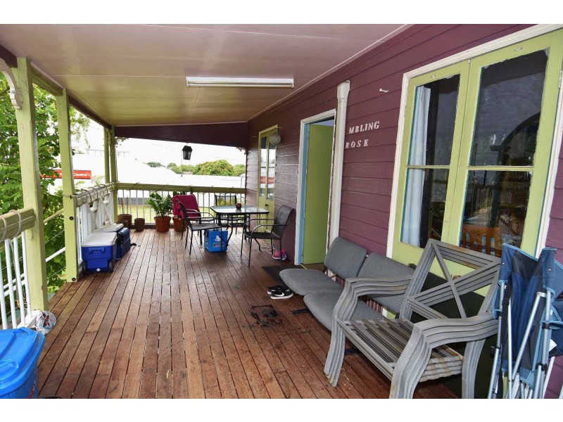 212 Gill Street, Charters Towers QLD 4820
