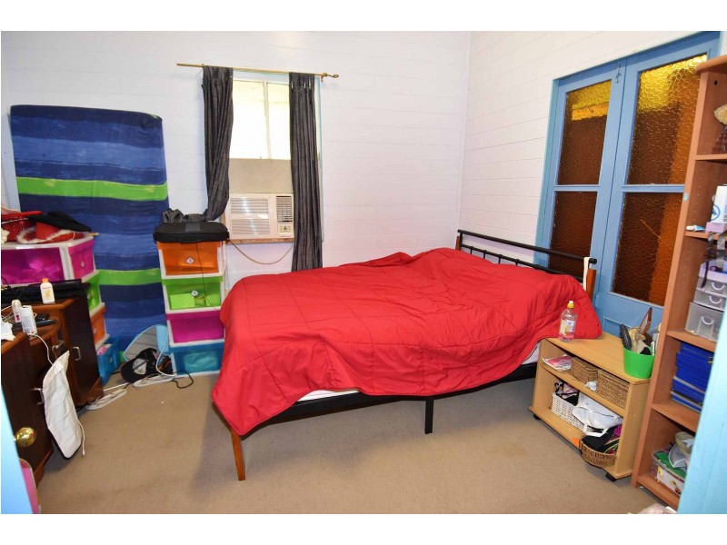 212 Gill Street, Charters Towers QLD 4820
