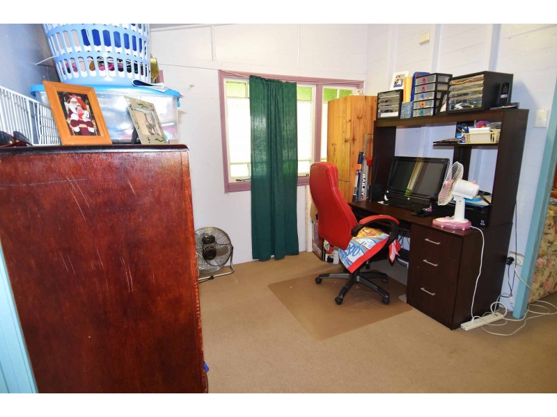212 Gill Street, Charters Towers QLD 4820