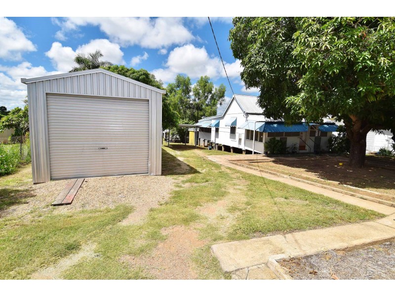 17 Racecourse Road, Richmond Hill QLD 4820