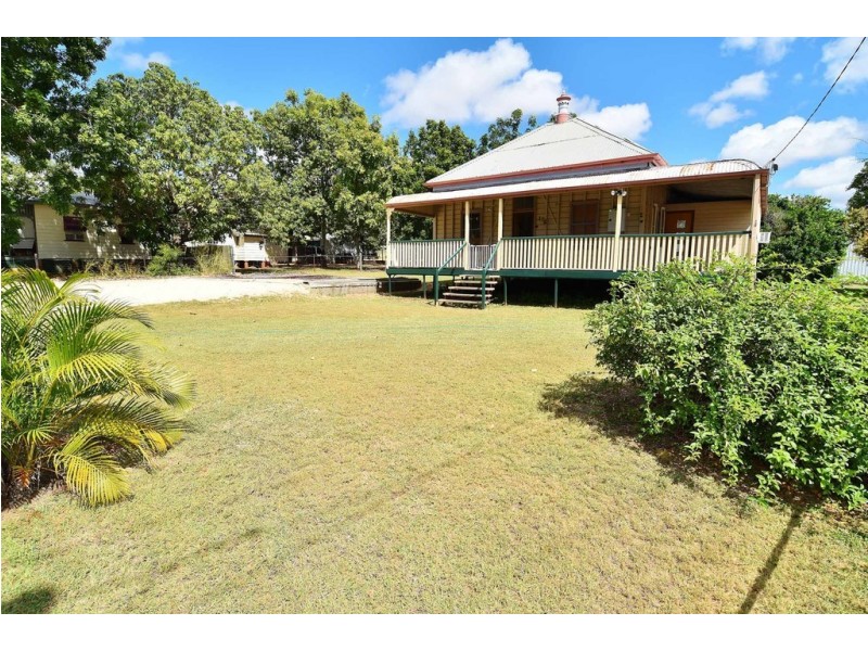 12 Vulture Street, Charters Towers City QLD 4820