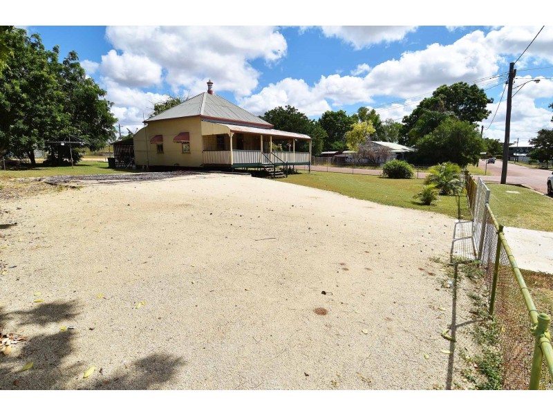 12 Vulture Street, Charters Towers City QLD 4820