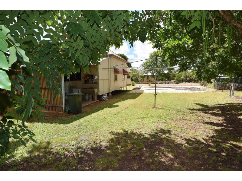 12 Vulture Street, Charters Towers City QLD 4820