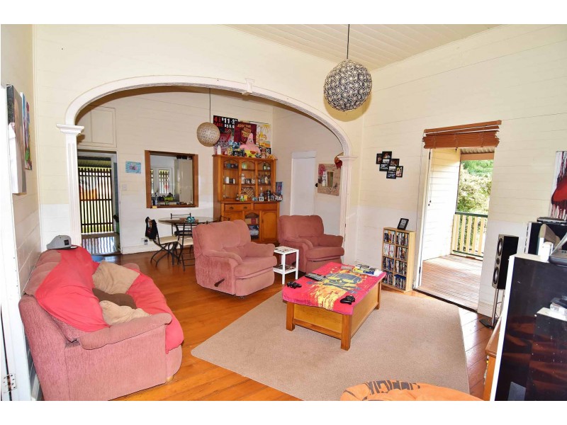 12 Vulture Street, Charters Towers City QLD 4820