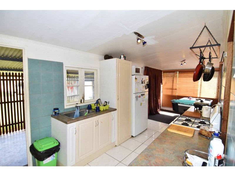 12 Vulture Street, Charters Towers City QLD 4820