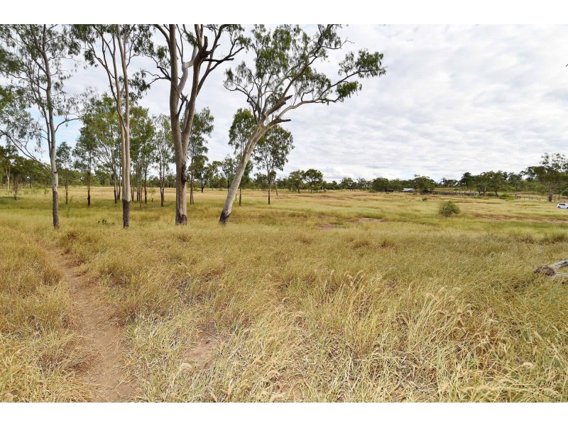L20 Lynd Highway, Charters Towers QLD 4820