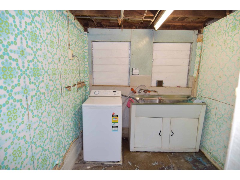 8 Anne Street, Charters Towers QLD 4820