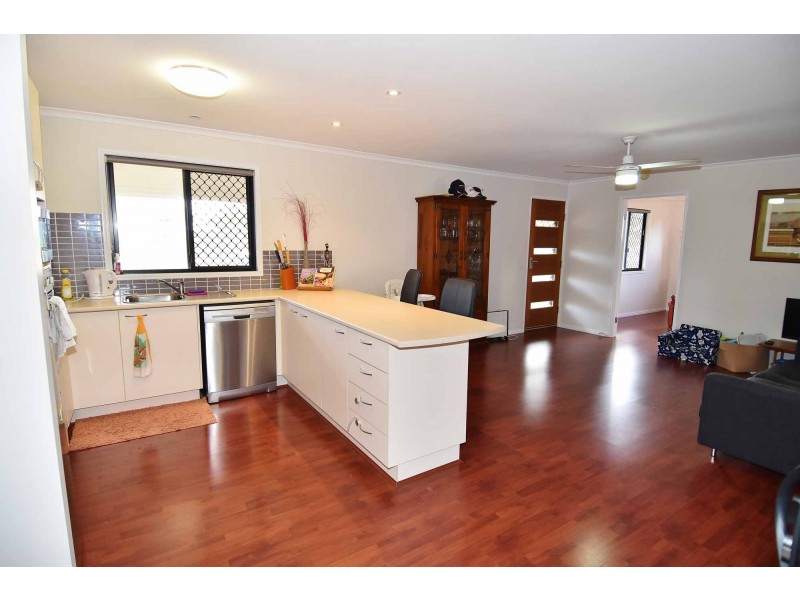 276 Sandy Creek Road, Southern Cross QLD 4820