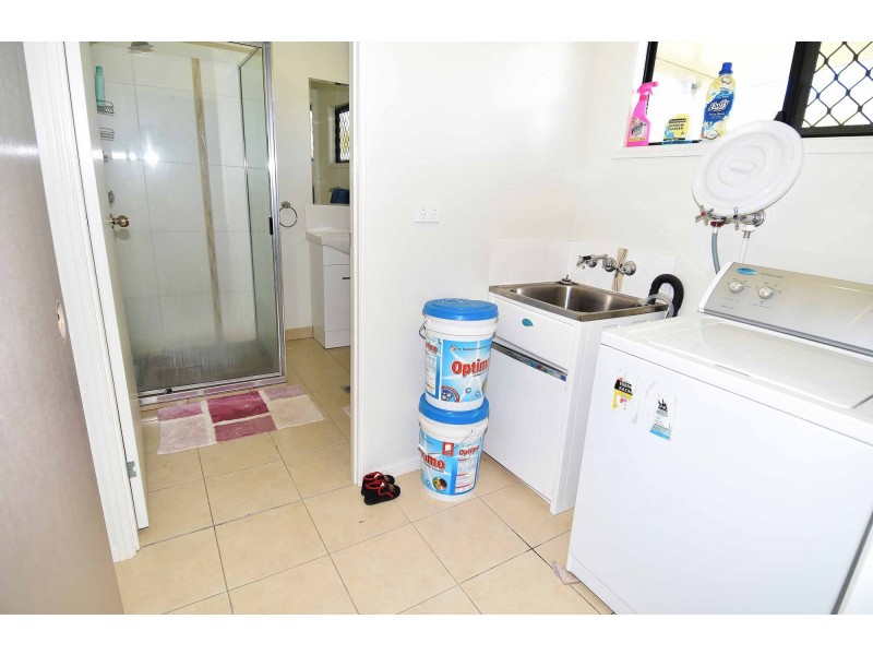 276 Sandy Creek Road, Southern Cross QLD 4820
