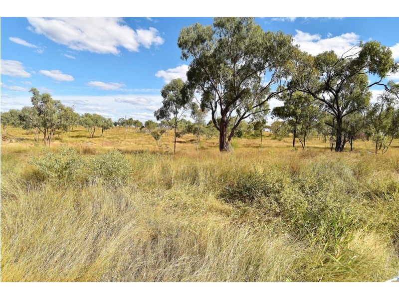 276 Sandy Creek Road, Southern Cross QLD 4820