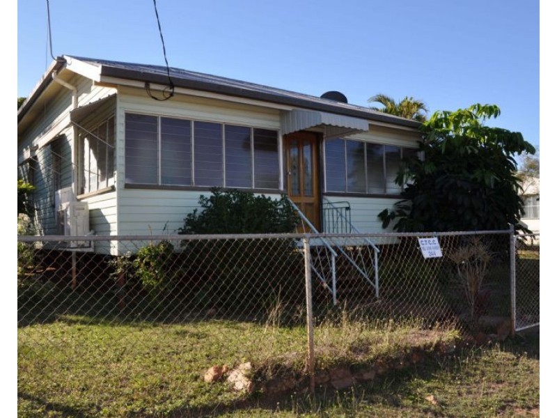 14 Bellevue Street, Richmond Hill QLD 4820