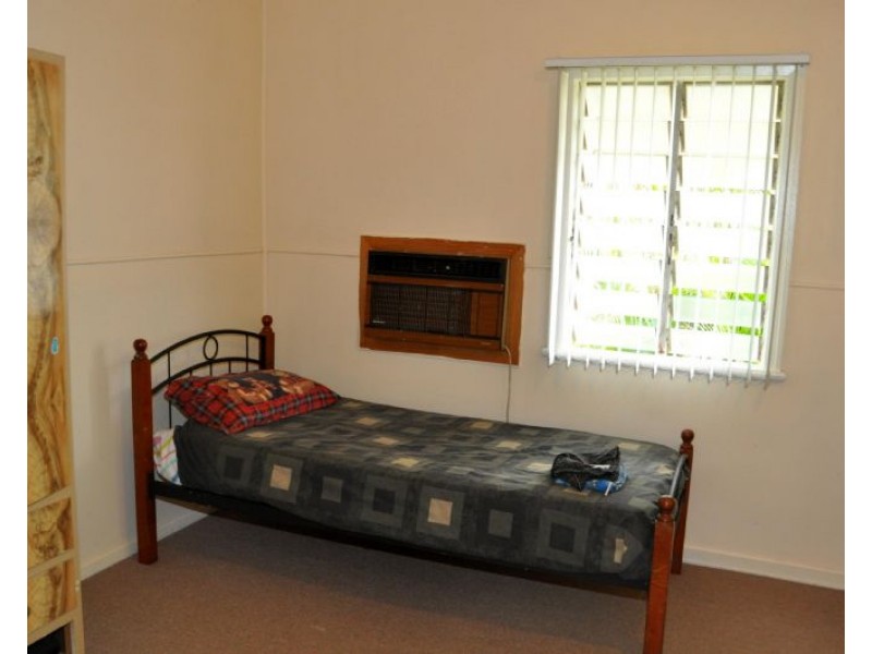 14 Bellevue Street, Richmond Hill QLD 4820