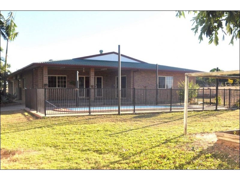 27 Scrubby Creek Road, Southern Cross QLD 4820