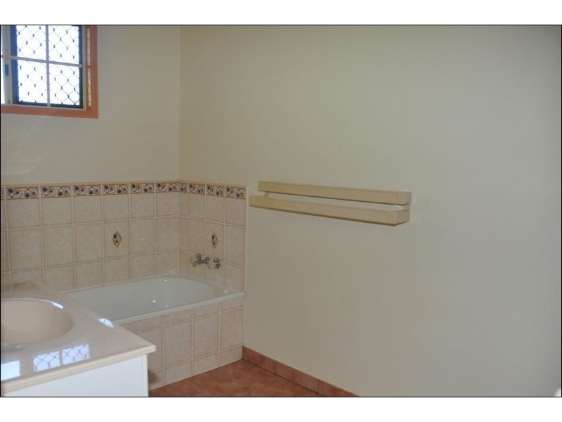 27 Scrubby Creek Road, Southern Cross QLD 4820